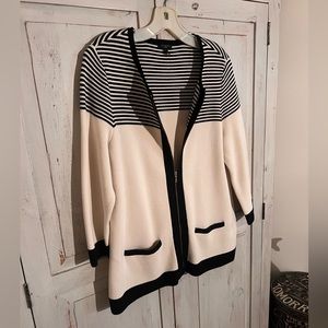 Zip up warm sweater/jacket